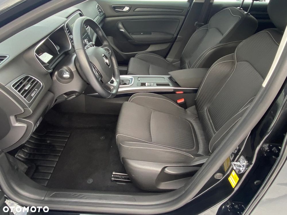 Renault Megane ENERGY TCe 130 EDC LIMITED - 33