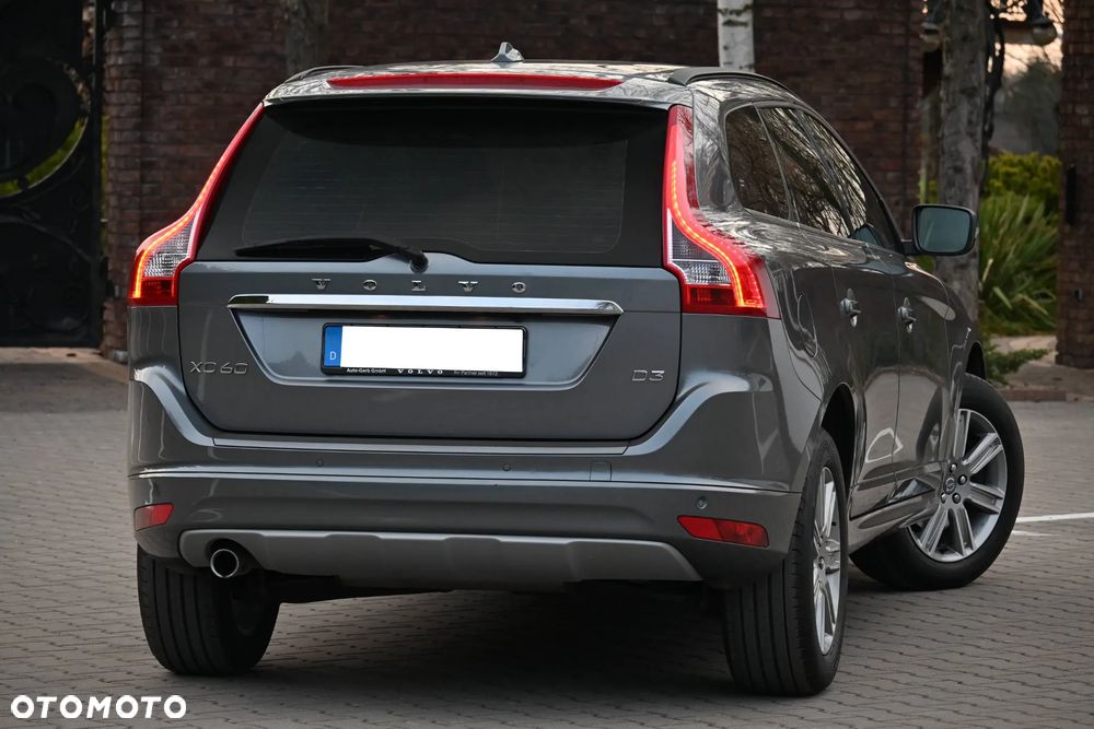 Volvo XC 60 D3 Geartronic Momentum - 18
