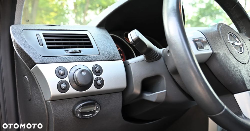 Opel Astra - 25