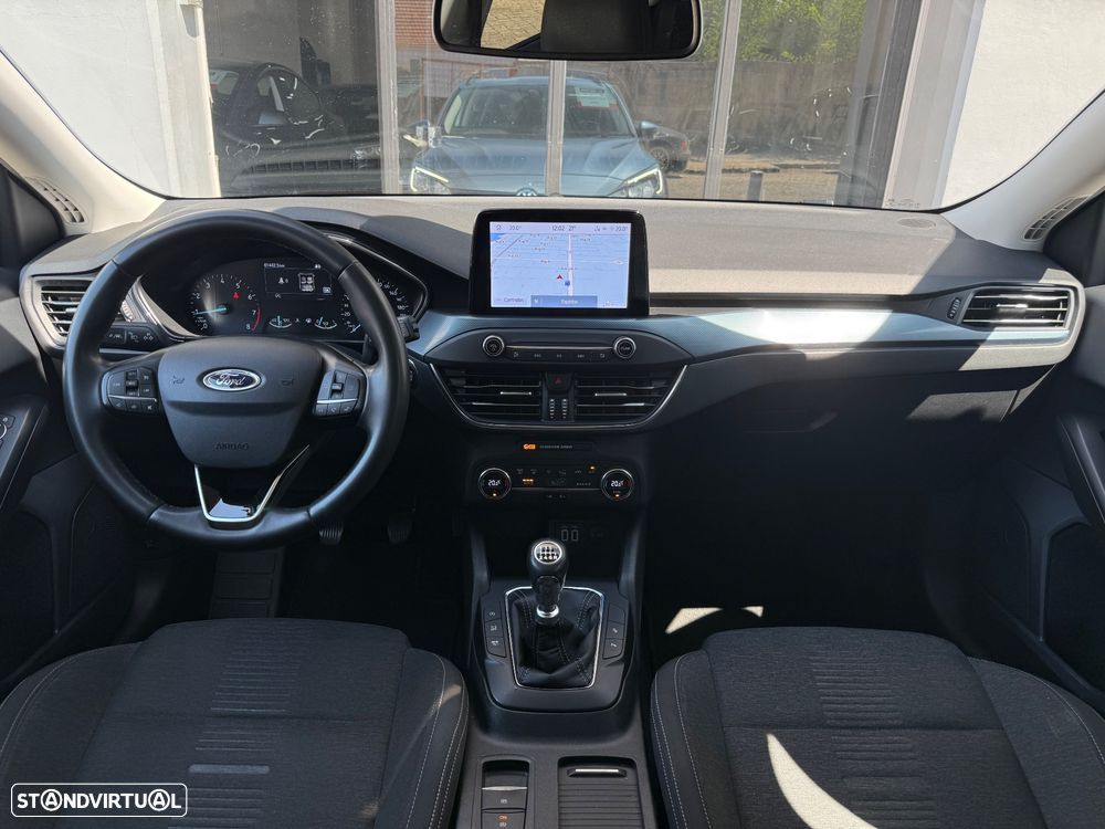 Ford Focus 1.0 EcoBoost Active X - 14