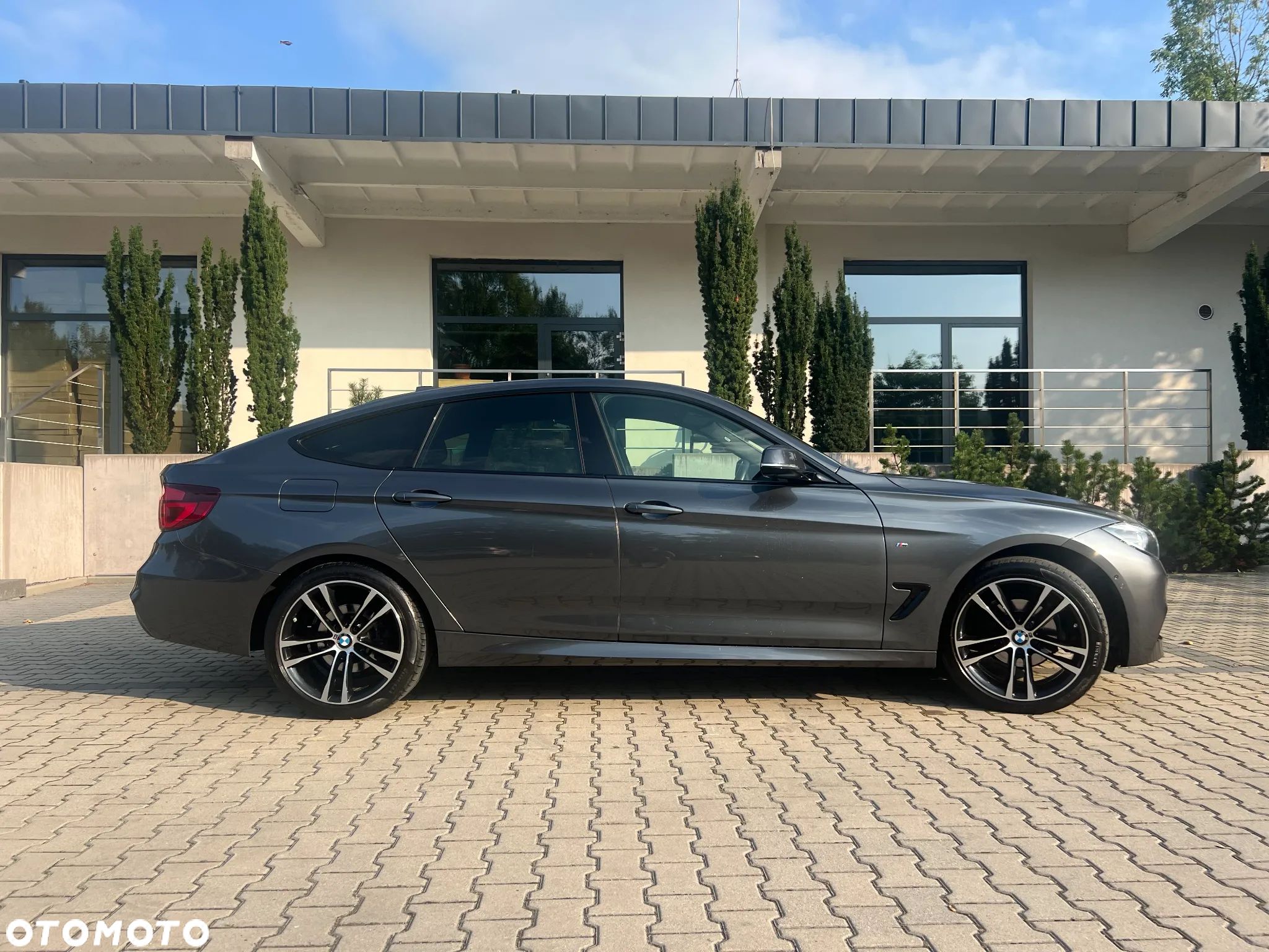 BMW 3GT 320i xDrive M Sport - 1