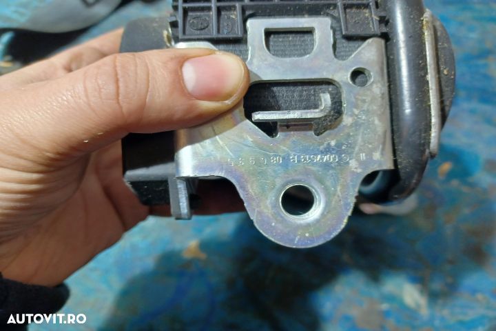 Centura siguranta fata dreapta G6047613B 1K4857706BA Volkswagen VW Go - 3