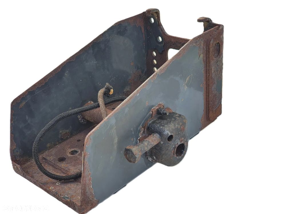 WINDA WIESZAK KOŁA ZAPASOWEGO STELAZ  IVECO EUROCARGO - 3