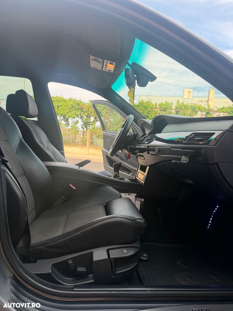 BMW Seria 5 520d - 14