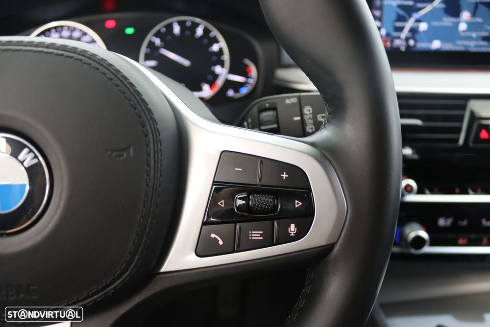 BMW 520 d Pack M Auto - 12