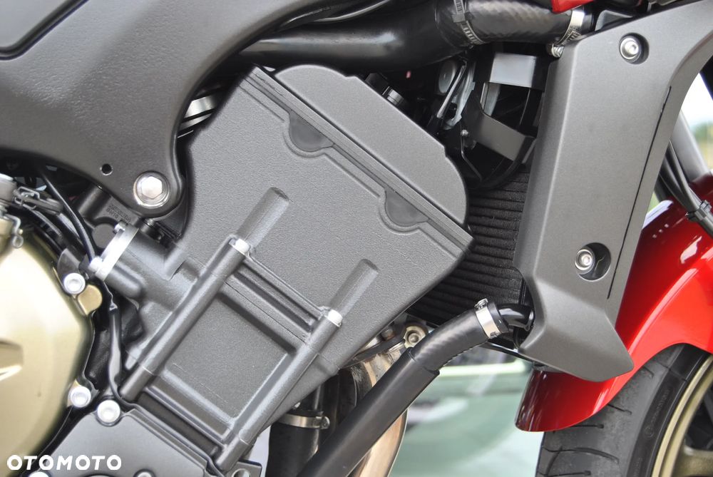 Yamaha FZ - 36