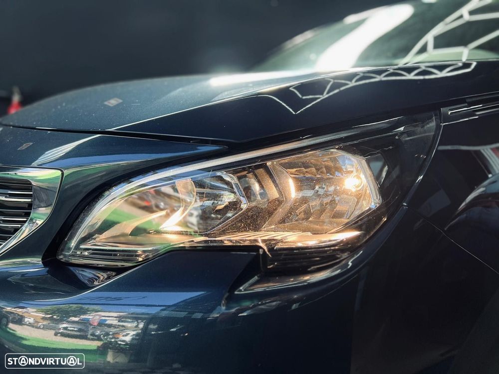 Peugeot 5008 1.5 BlueHDi Allure EAT8 - 7