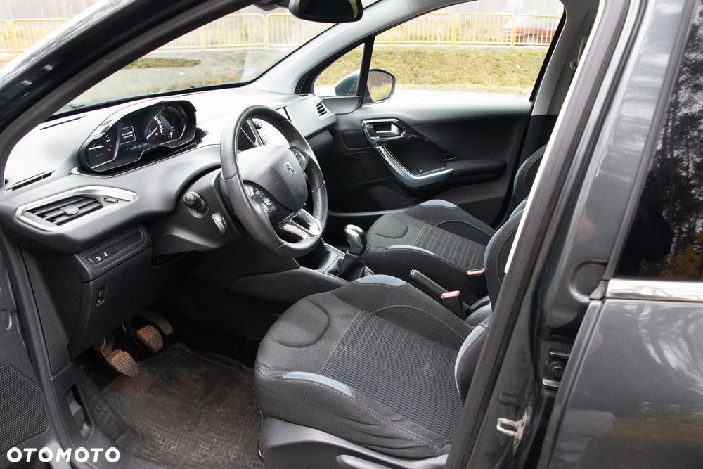 Peugeot 208 1.2 VTi Allure - 13