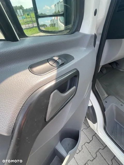 Volkswagen Crafter - 12