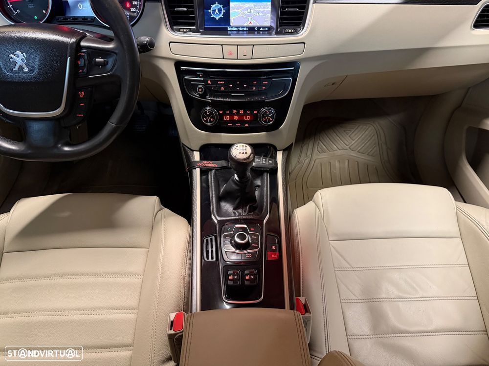 Peugeot 508 SW 2.0 HDi Allure J18 - 19