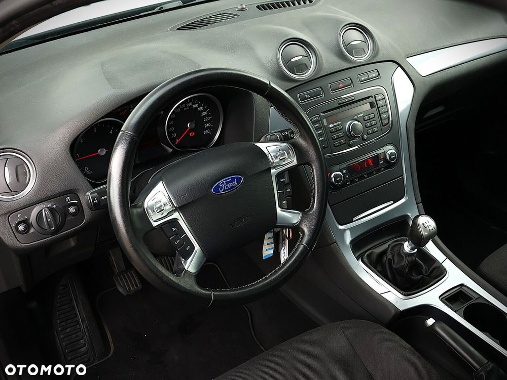 Ford Mondeo 2.0 TDCi ECOnetic Titanium - 21