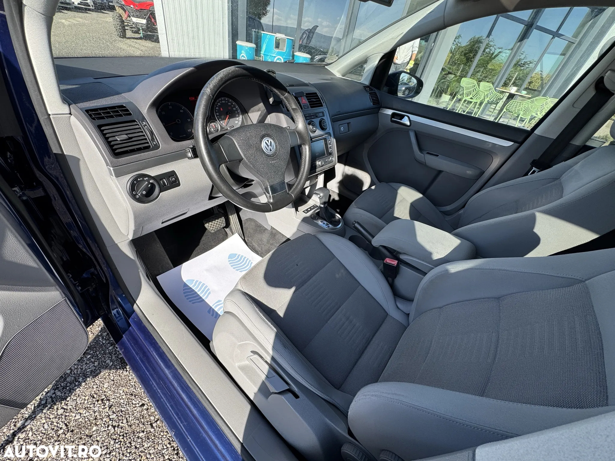Volkswagen Touran 2.0 TDI DPF Highline DSG - 13