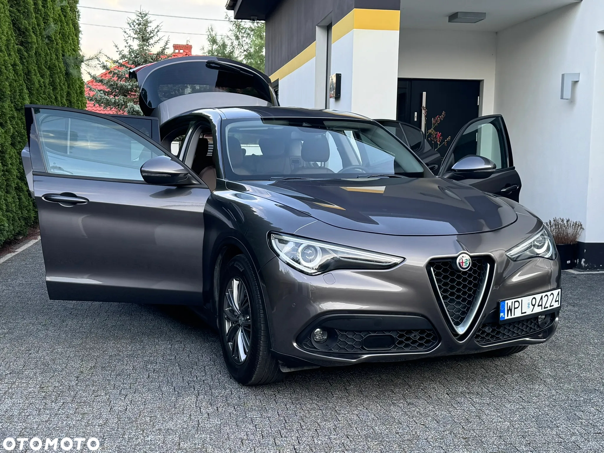 Alfa Romeo Stelvio - 11