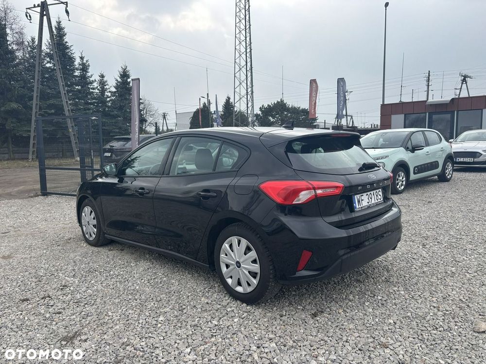 Ford Focus - 8