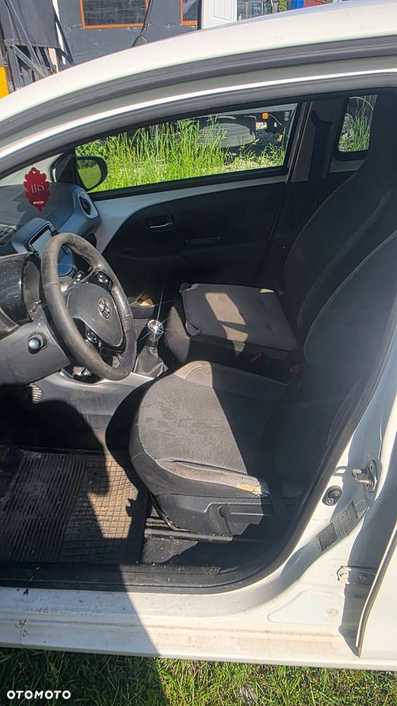 Toyota Aygo 1.0 VVT-i Black Edition - 4