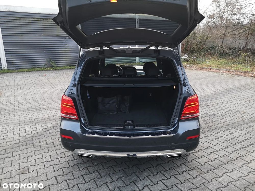 Mercedes-Benz GLK 220 CDI DPF 4Matic BlueEFFICIENCY 7G-TRONIC SPORT EDITION - 24