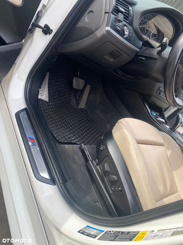 BMW X3 28i xDrive - 22