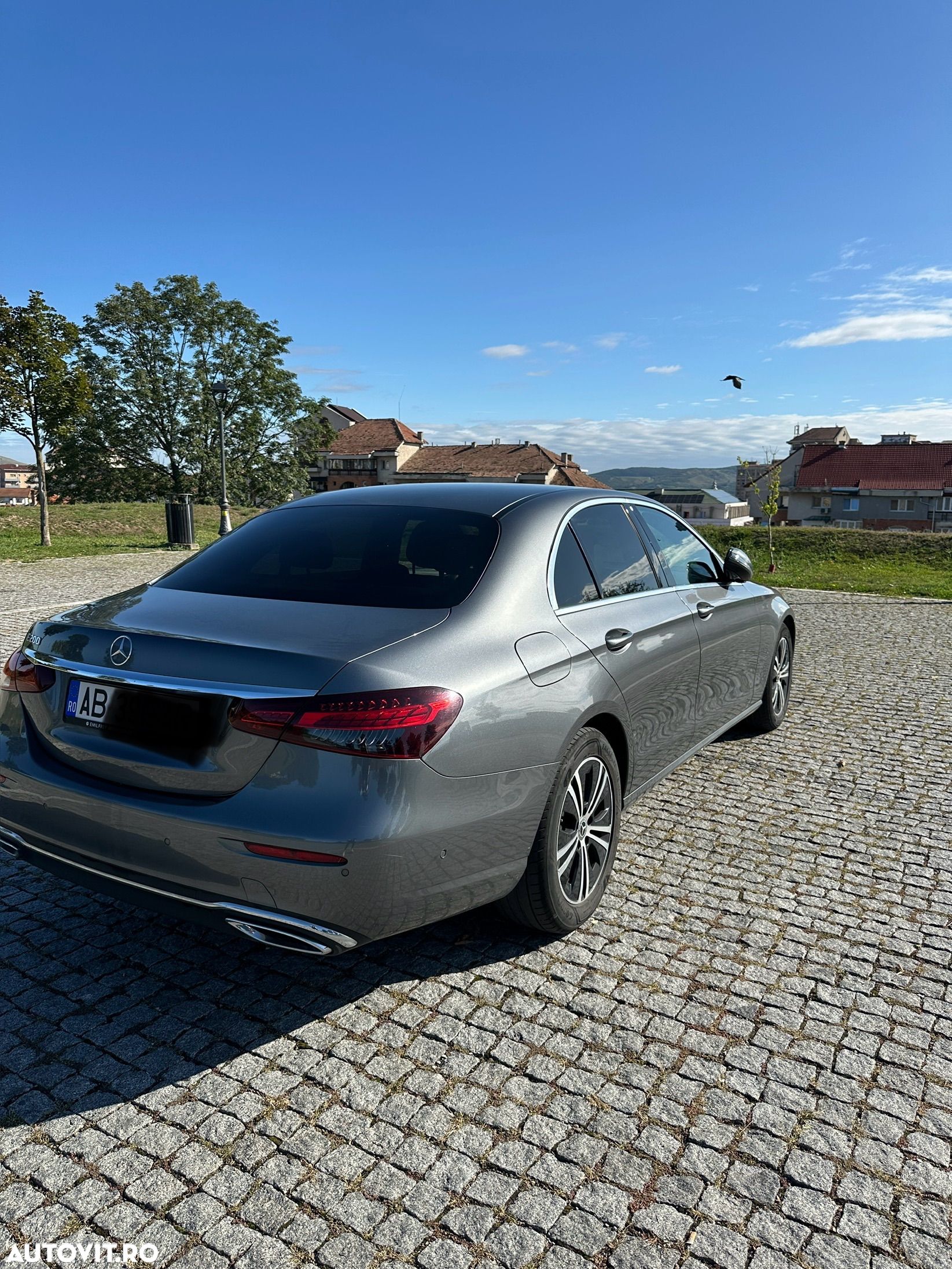Mercedes-Benz E 200 4Matic T 9G-TRONIC Avantgarde - 1