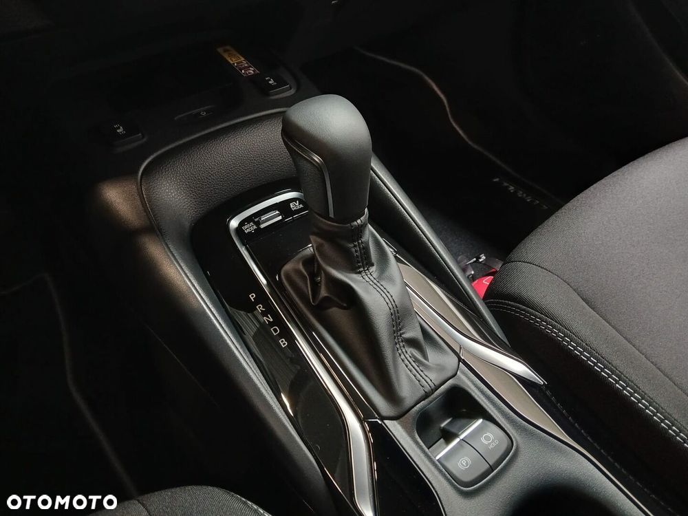 Toyota Corolla 1.8 Hybrid Style - 17
