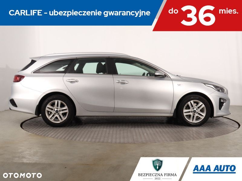 Kia Ceed - 8