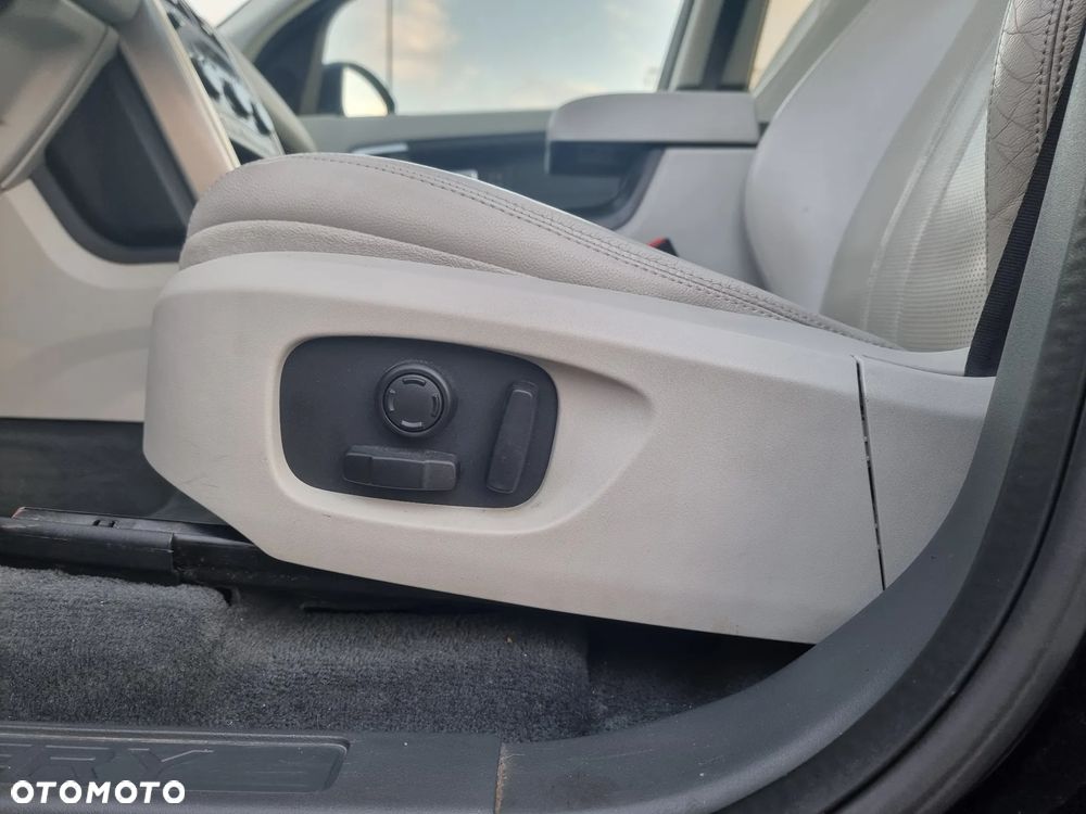Land Rover Discovery Sport 2.0 Si4 HSE - 22