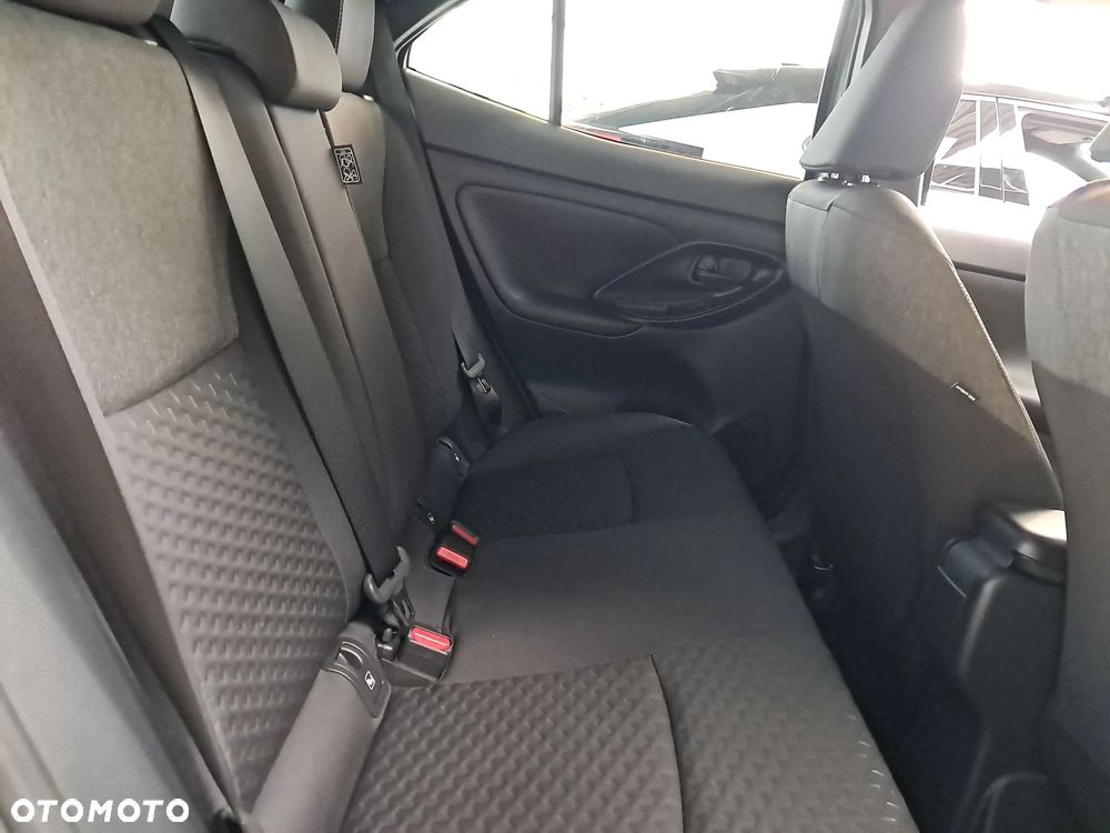 Toyota Yaris - 8