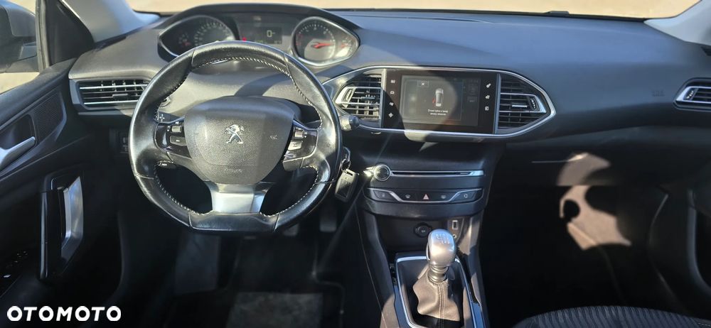 Peugeot 308 1.6 HDi Premium - 9