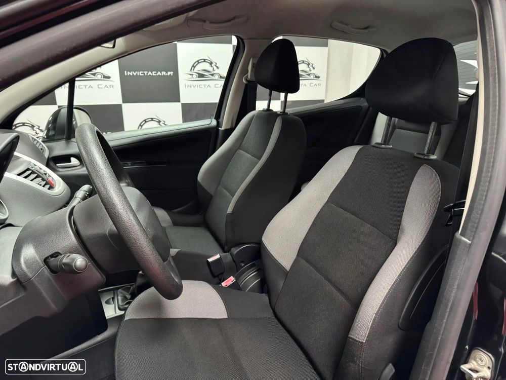 Peugeot 207 1.4 16V Open - 16