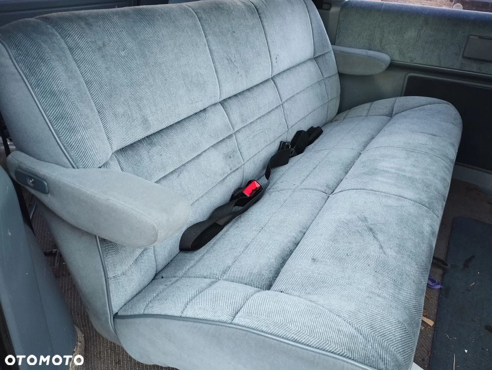 Chrysler Voyager - 8