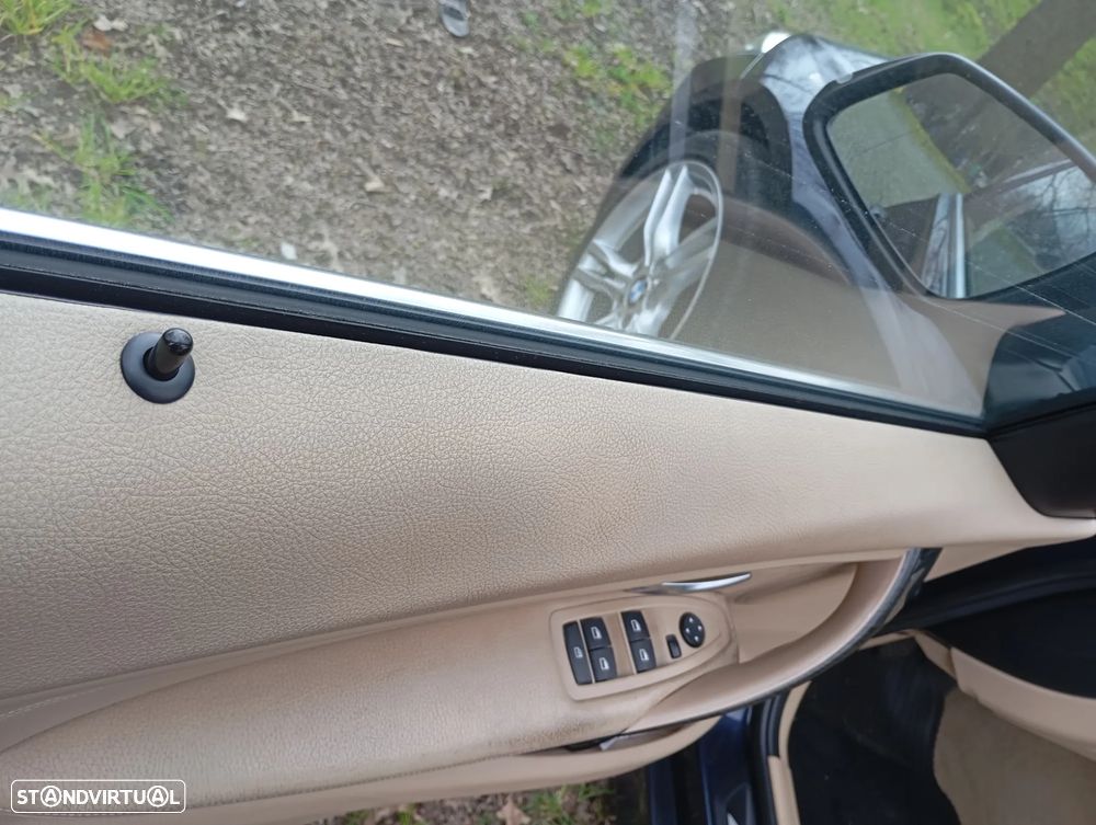 BMW 320 d Line Luxury - 21
