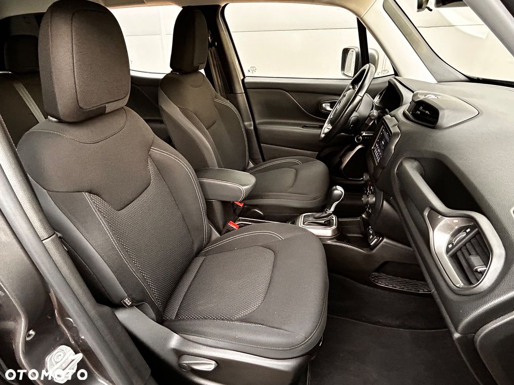Jeep Renegade - 28