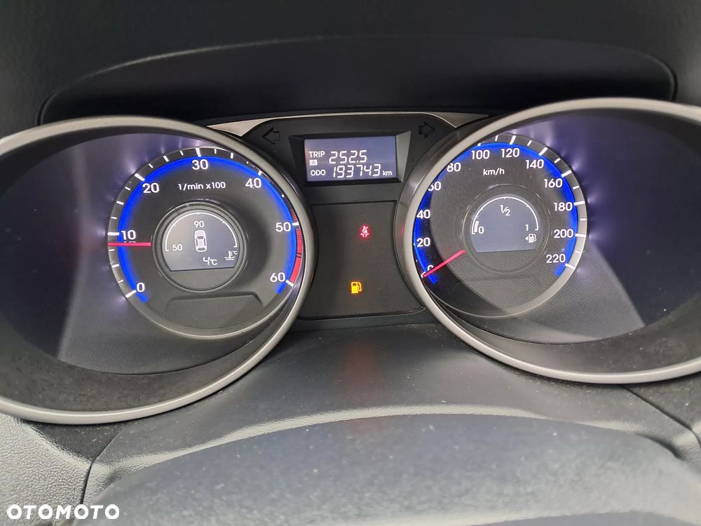 Hyundai ix35 1.7 CRDi 2WD blue Comfort - 20