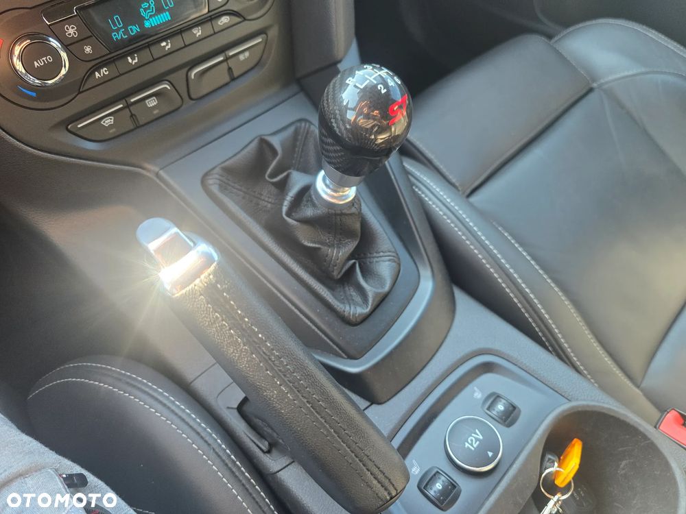 Ford Focus - 17