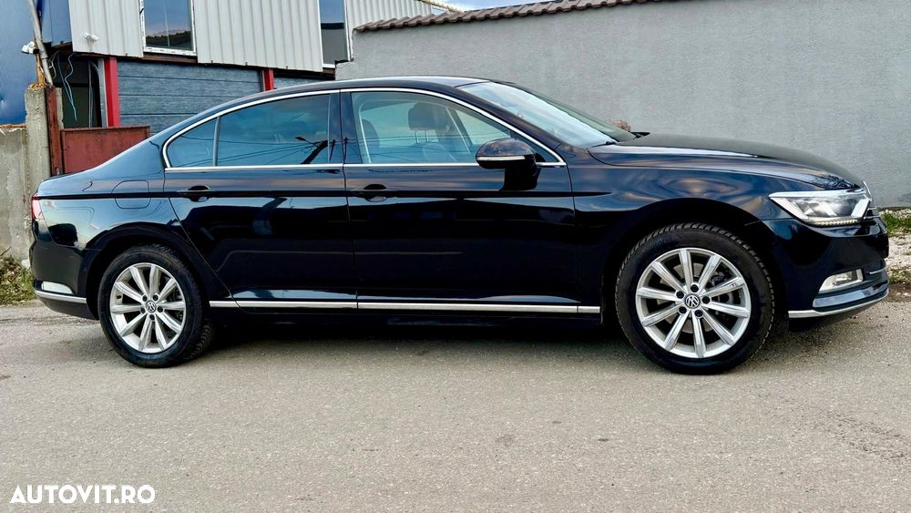 Volkswagen Passat 2.0 TDI DSG Highline - 18