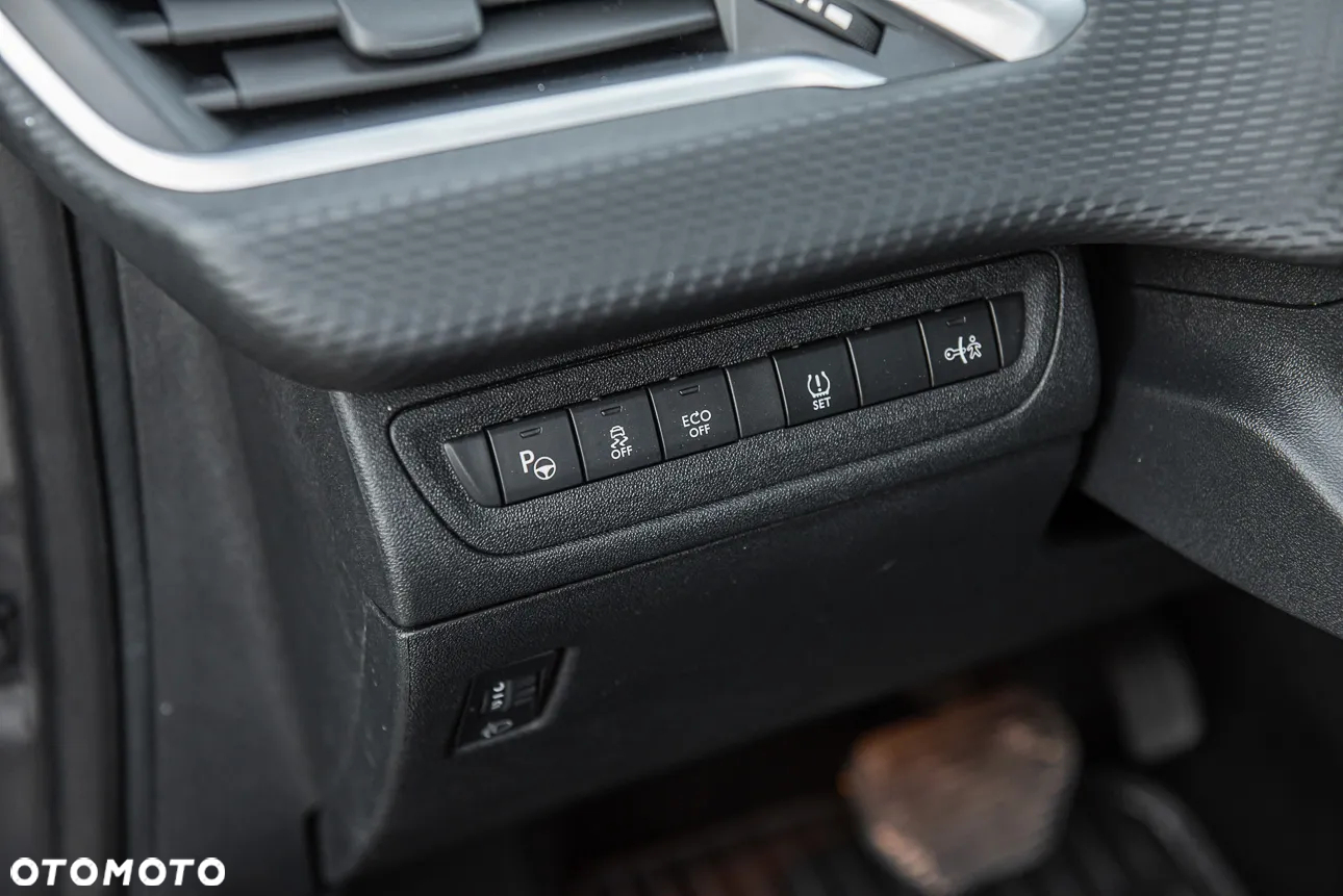 Peugeot 2008 e-HDi FAP 92 EGS6 STOP & START Allure - 16