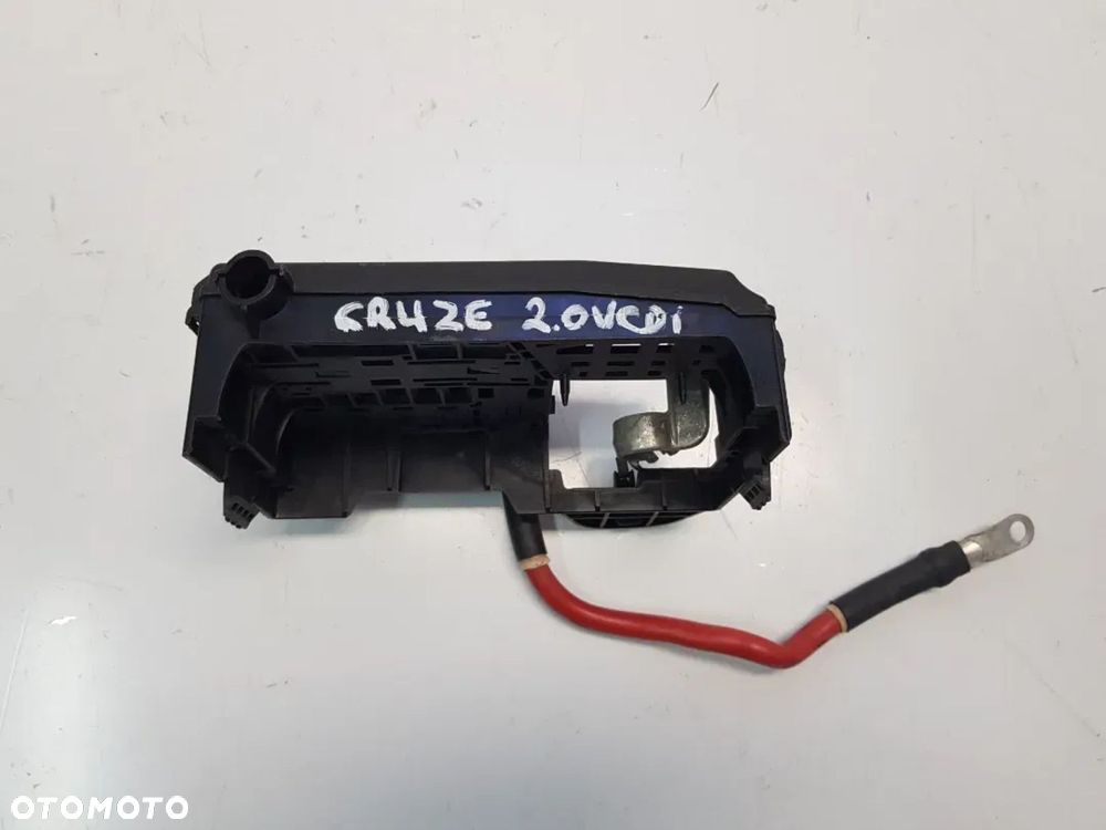 Klema plusowa skrzynka Cruze 2.0 vcdi 96964227 - 4