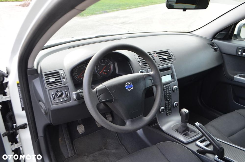 Volvo S40 1.6 Sport - 18