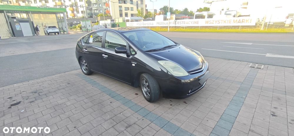Toyota Prius - 1