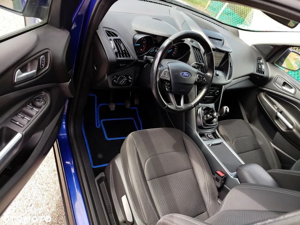 Ford Kuga - 19