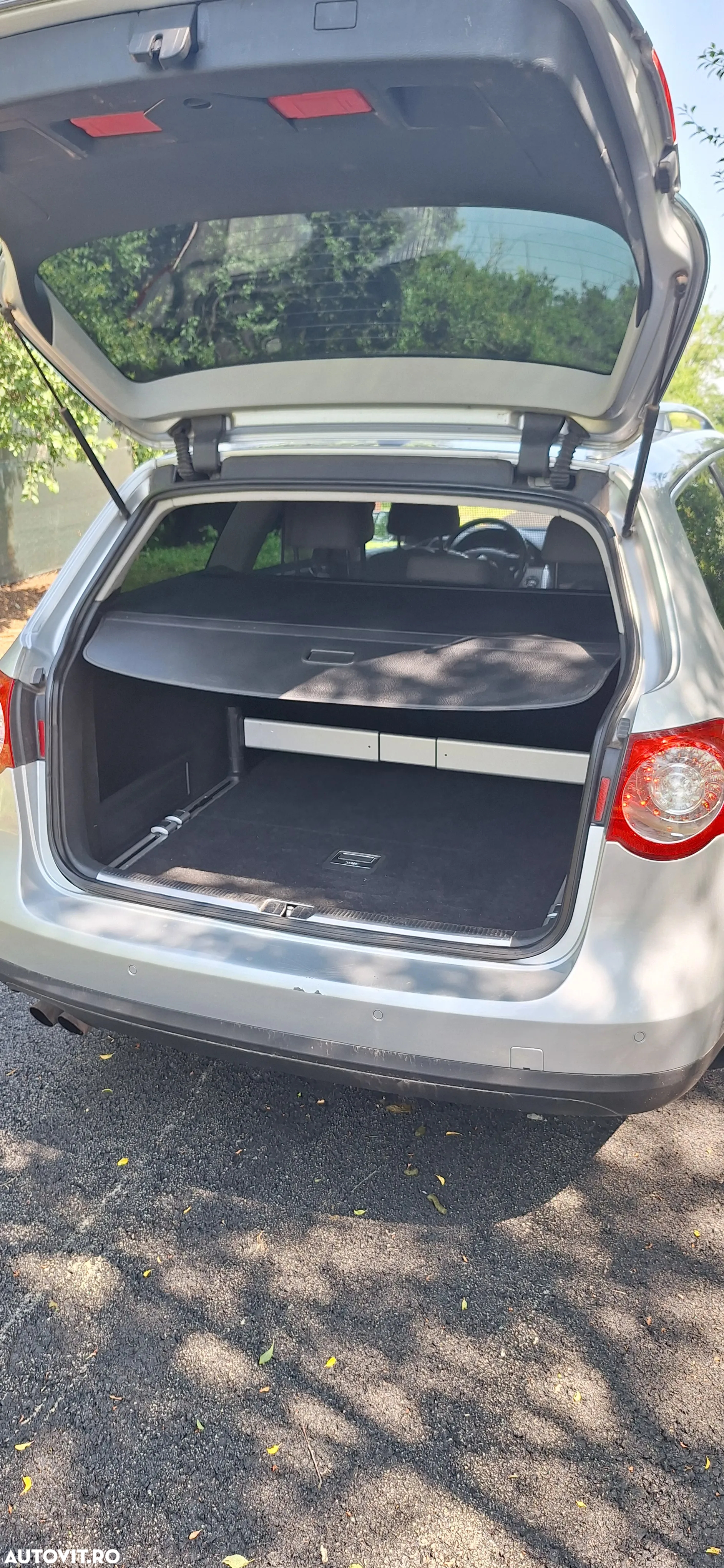 Volkswagen Passat Variant 2.0 TDI Comfortline DPF DSG - 9