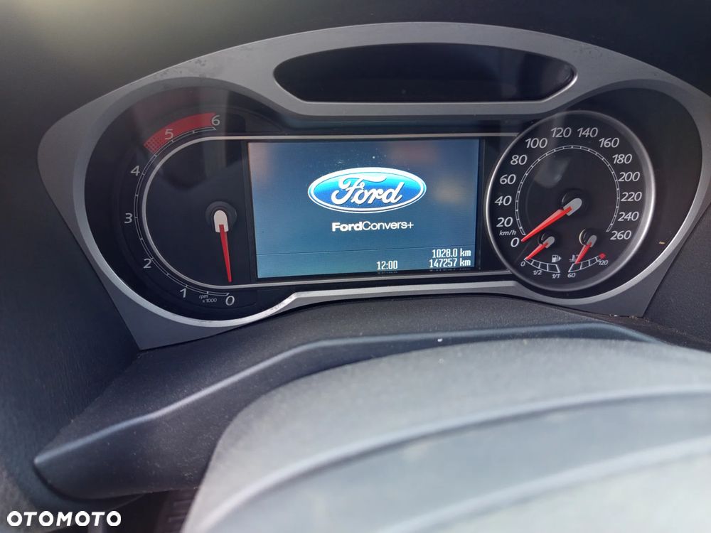 Ford Mondeo - 8