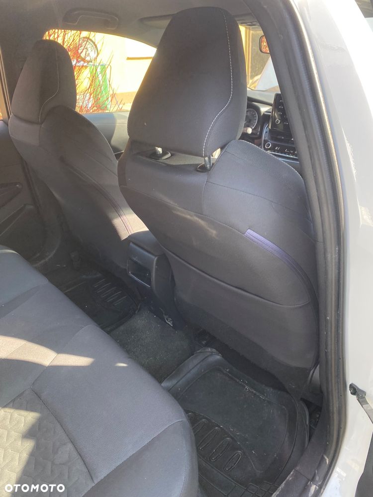 Toyota Corolla 1.8 Hybrid Club - 11