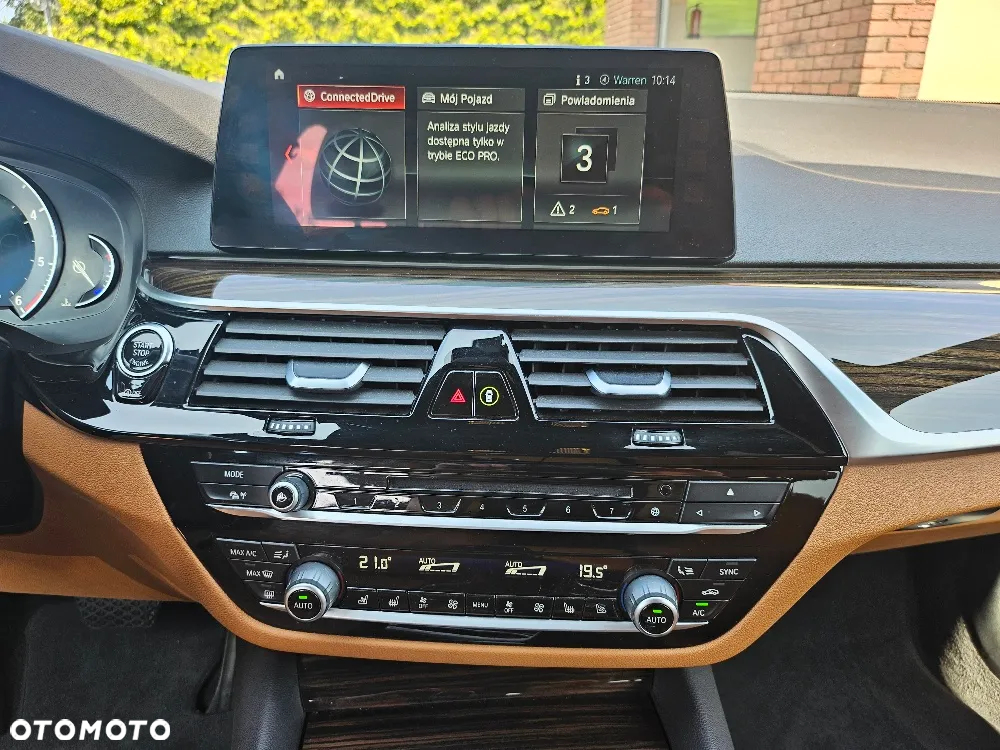 BMW Seria 5 530d xDrive Sport Line sport - 9