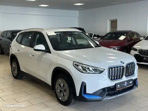 BMW iX1 xDrive30 Edição Desportiva M - 10