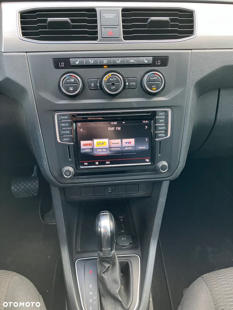 Volkswagen Caddy 2.0 TDI Comfortline DSG - 5