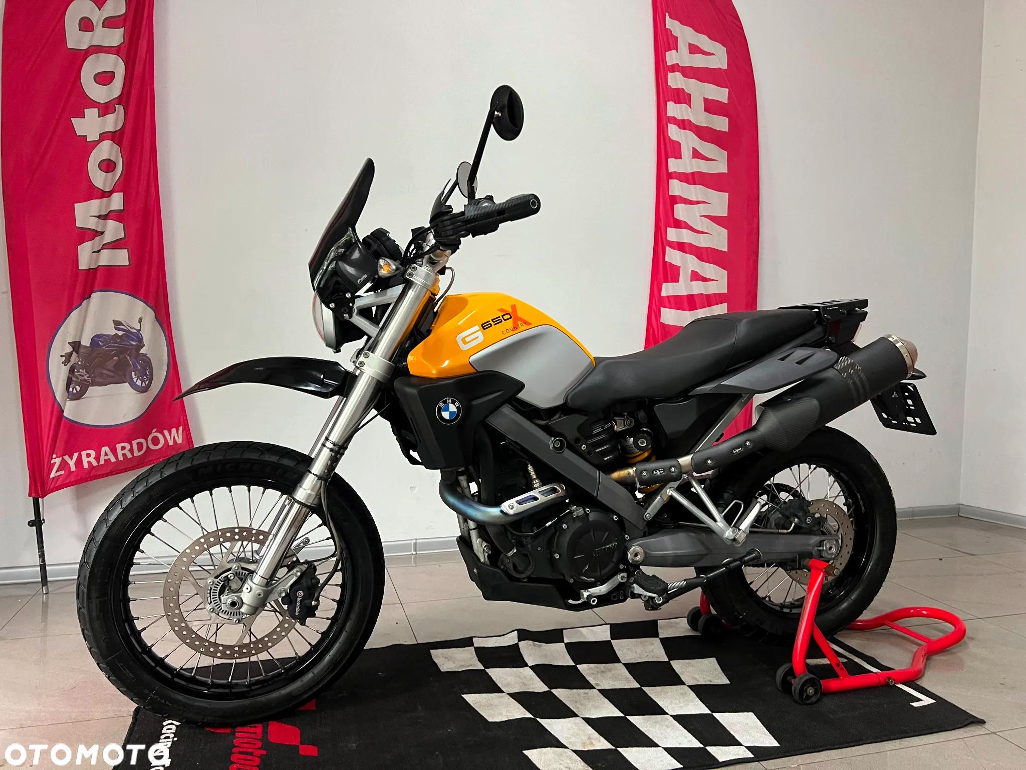 BMW G - 21