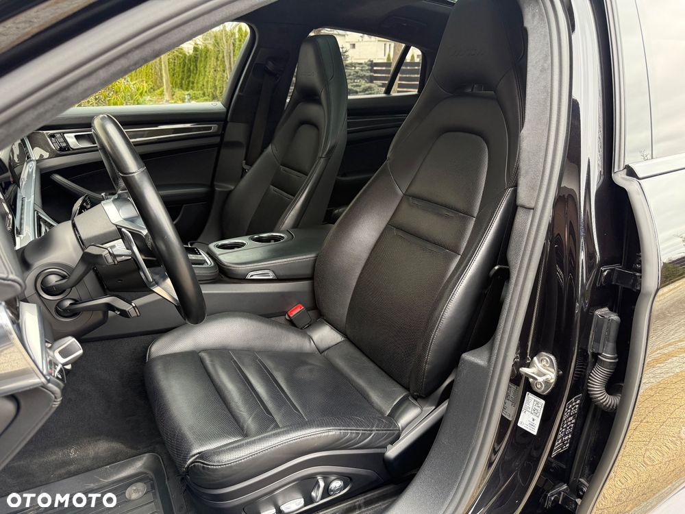 Porsche Panamera Turbo - 15