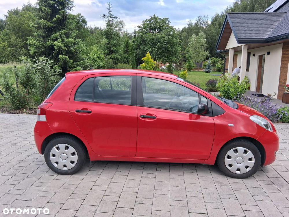 Toyota Yaris 1.0 Luna EU5 - 3