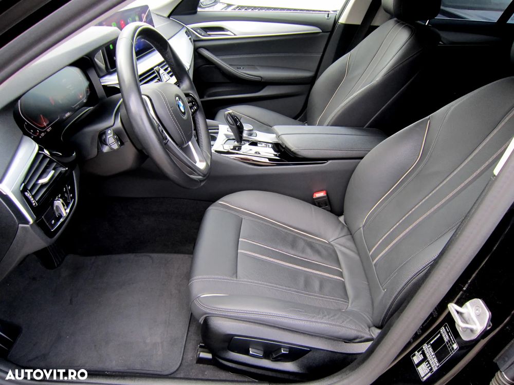 BMW Seria 5 520i AT MHEV - 23