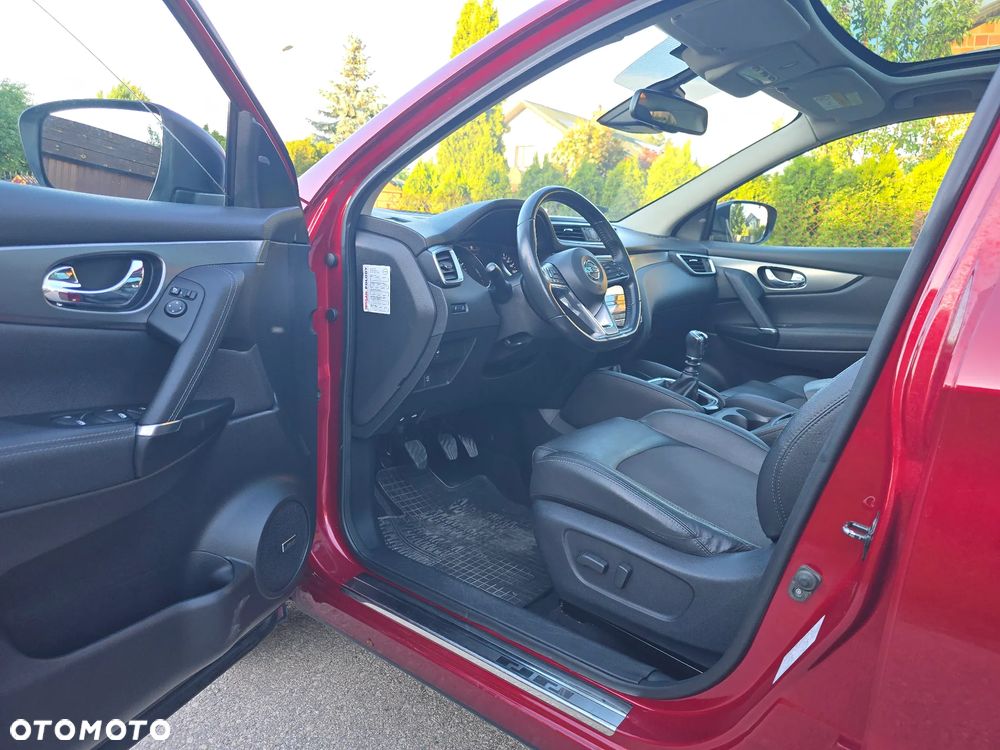 Nissan Qashqai 1.6 DIG-T Tekna+ - 16